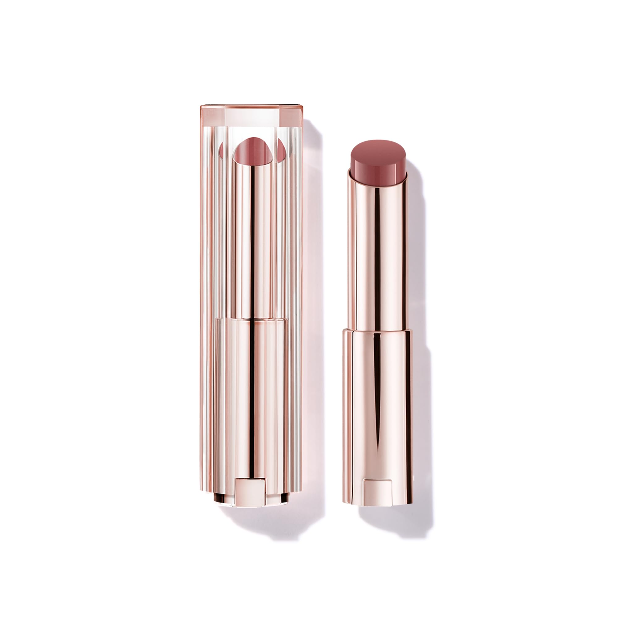 Lancôme Lip Idôle Squalane-12 Butterglow s'applique en douceur sur les lèvres.
