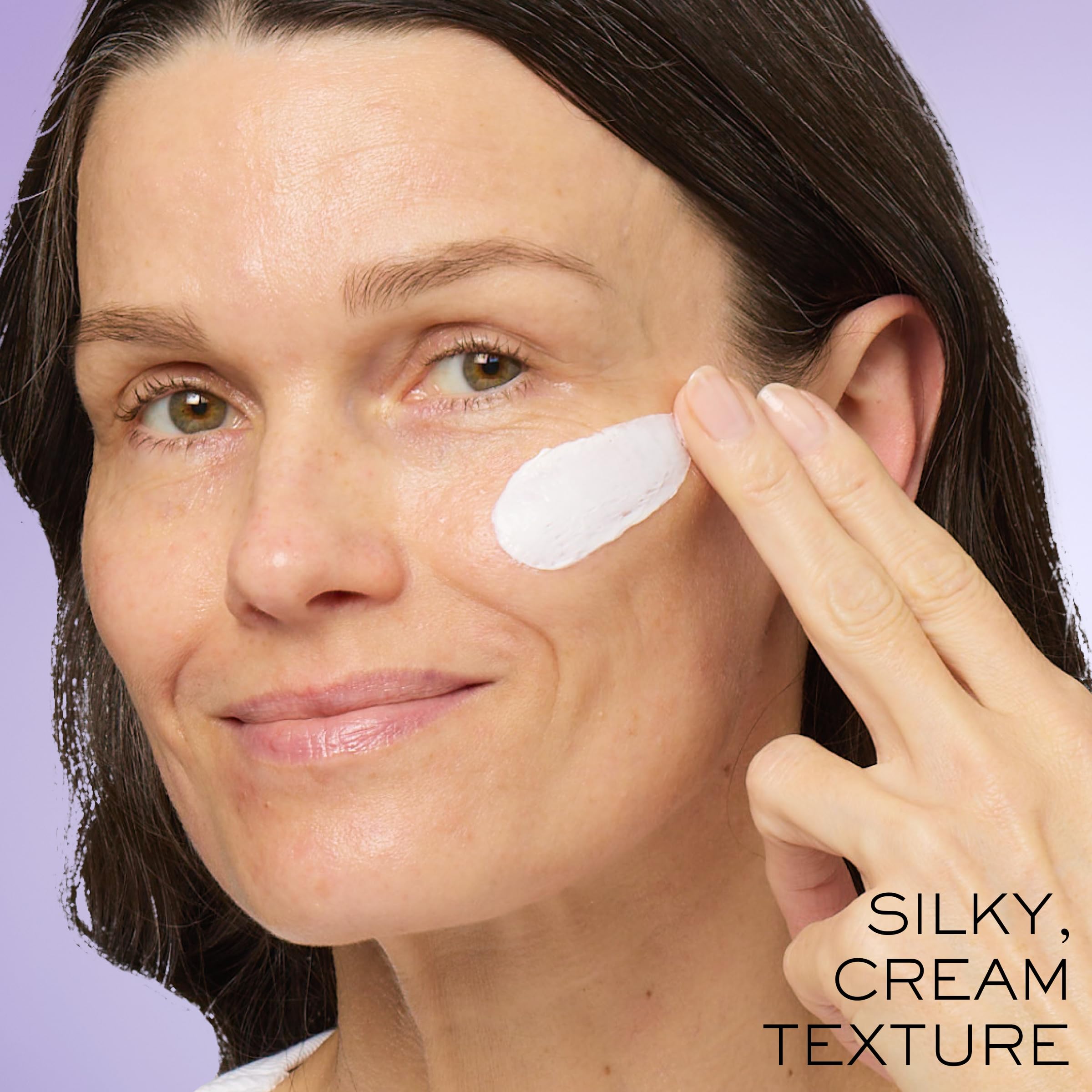 Avant-après suggéré avec Rénergie Lift Multi-Action pour lissage des traits.