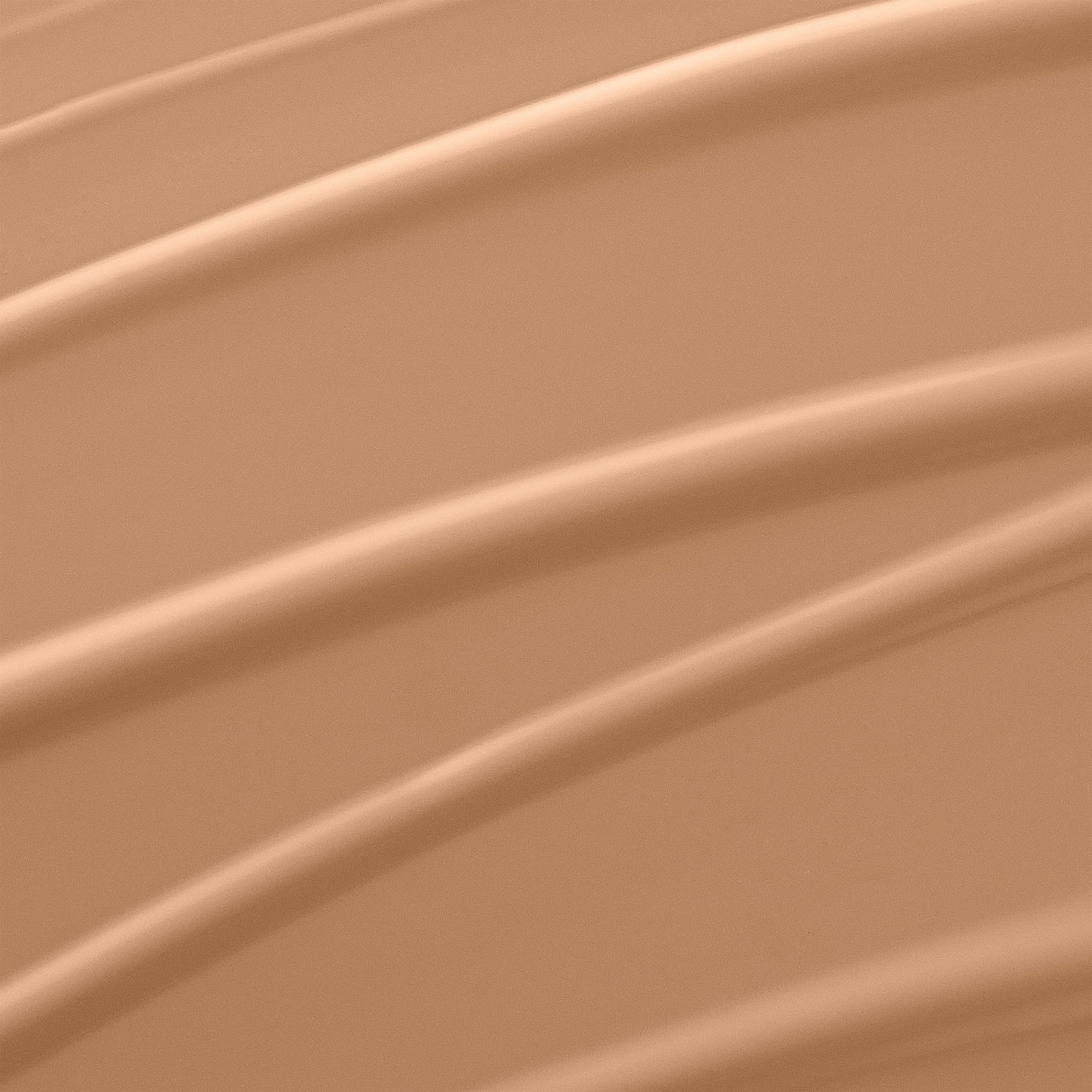 Lancôme Renergie Lift fond de teint, texture lumineuse offrant un fini éclatant et confortable.