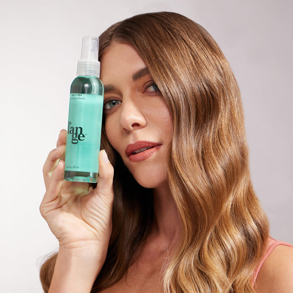 L'ANGE HAIR apporte hydratation légère grâce à la glycérine.