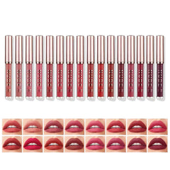 Langmanni rouge matte longue duree pour une tenue toute la journee.