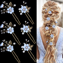 Pinces LAPOHI pour mariage avec fleurs et perles dorées pour un chignon élégant.