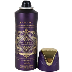 Lattafa Bade'e Al Oud Amethyst, bouquet floral et épice pour des moments spéciaux.
