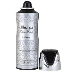 Lattafa Fakhar – Flacon spray pratique pour usage quotidien.