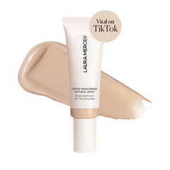 Laura Mercier Échantillon-teinte-cameo montre le swatch précis pour une teinte naturelle.