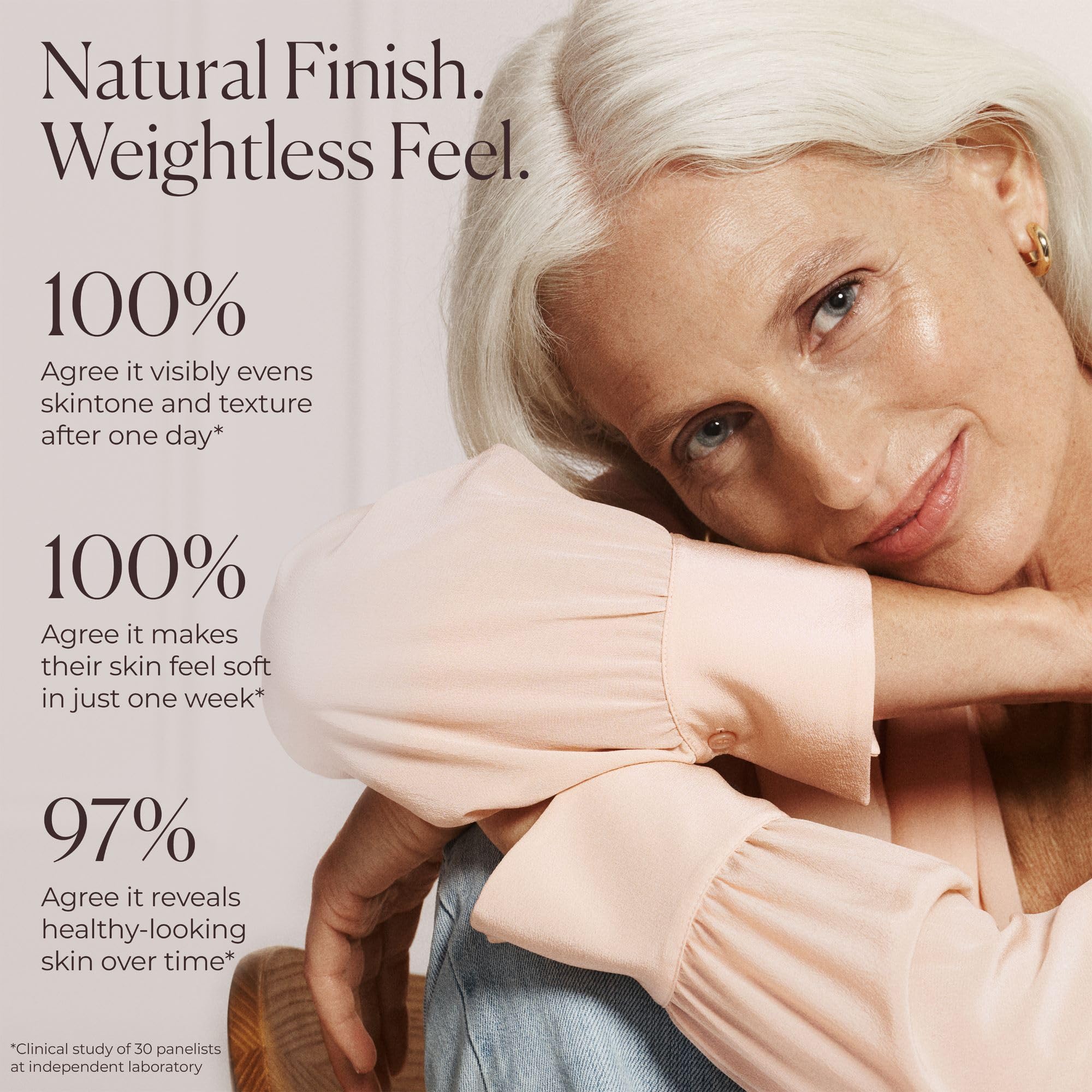 Laura Mercier Teint hydratant naturel, peau visiblement nourrie et tonifiée après application.