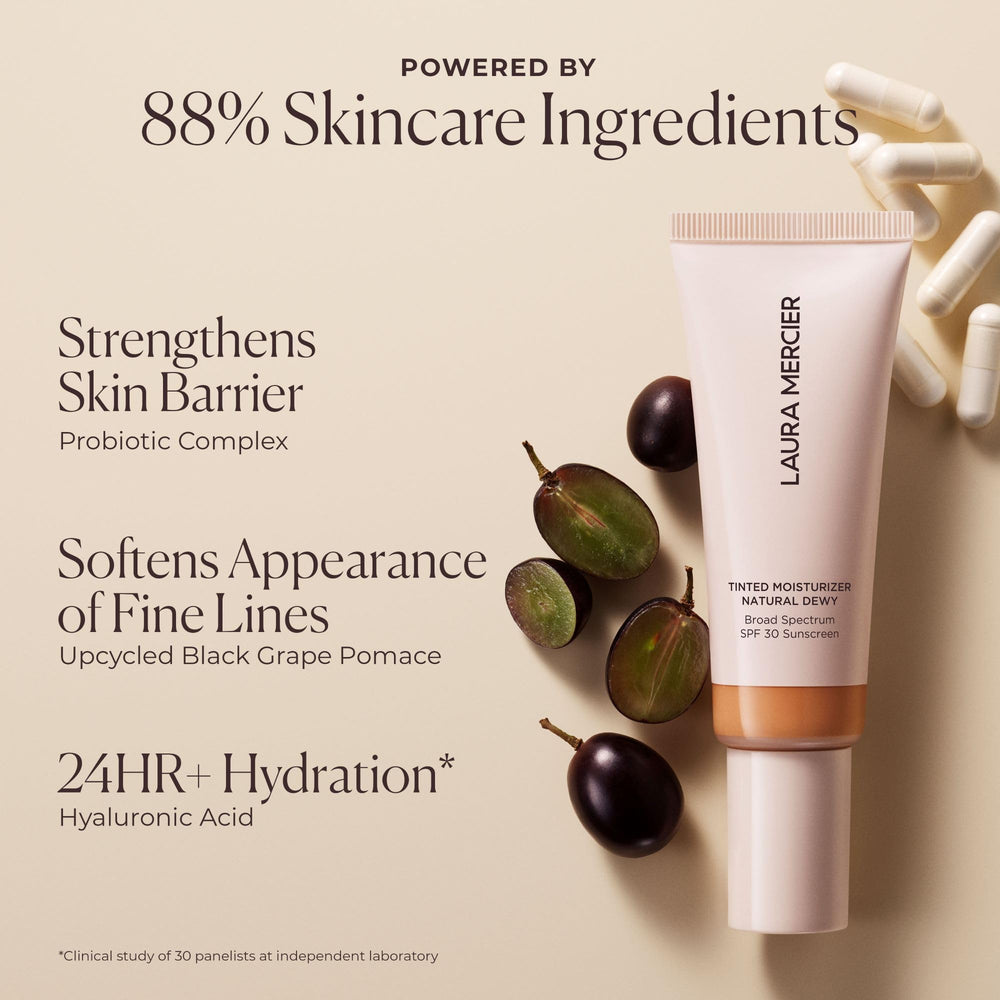 Laura Mercier Teint Hydratant Naturel Dewy SPF30, protection SPF30 intégrée.