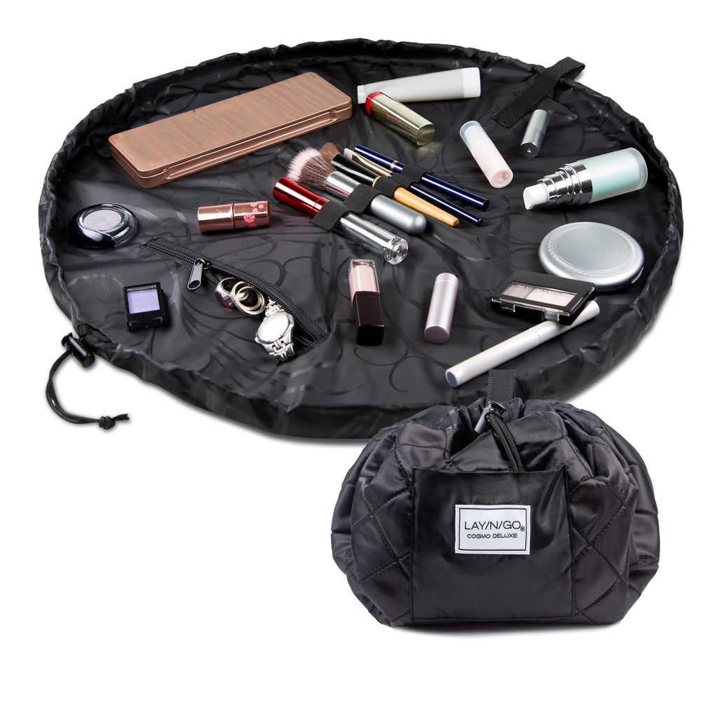Lay-n-Go Cosmo sac cosmétique plat pour accès rapide lors de vos voyages.