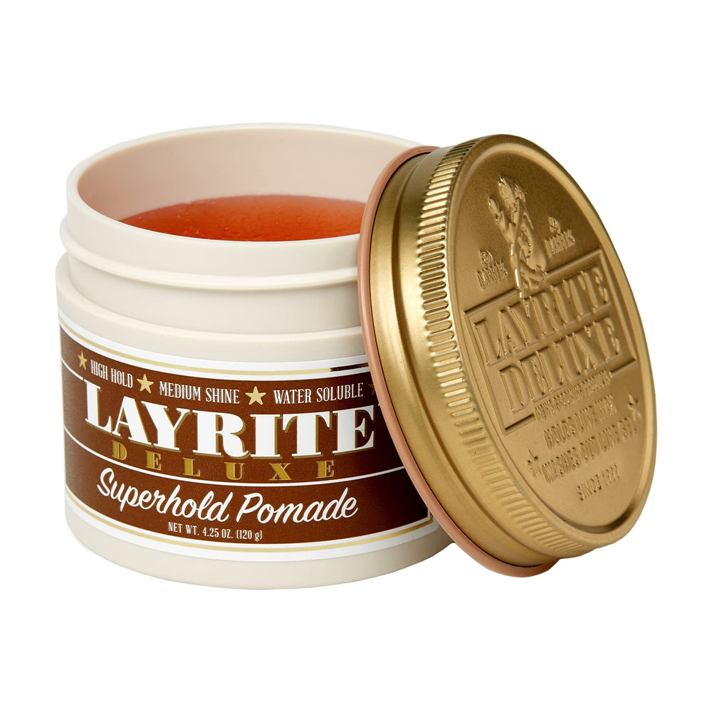 Layrite Superhold Pomade, texture brillante, maîtrise cheveux épais et bouclés.