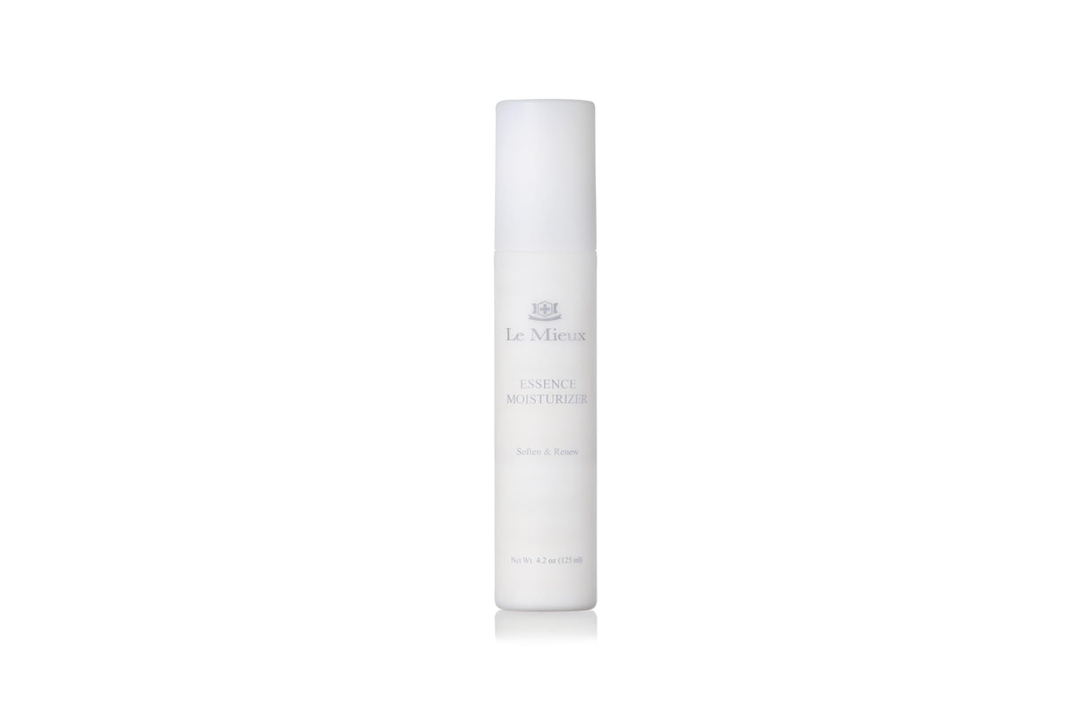 Le Mieux Essence: bouteille-pompe affichant l’emballage, hydratation durable recherchée.