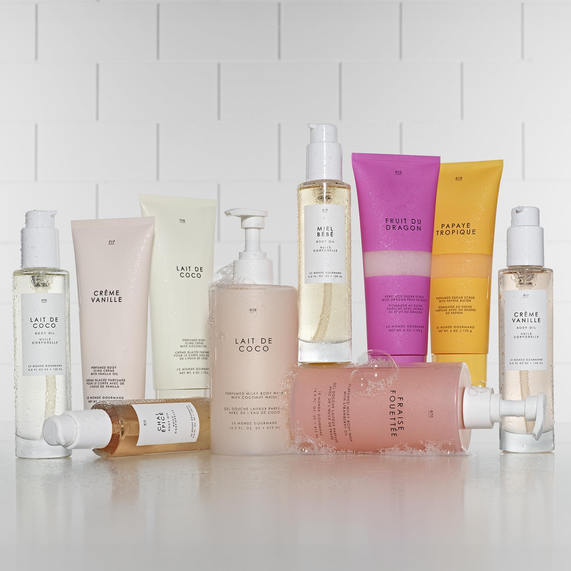 Accord coco-vanille, idéal après la douche pour une expérience parfumée.