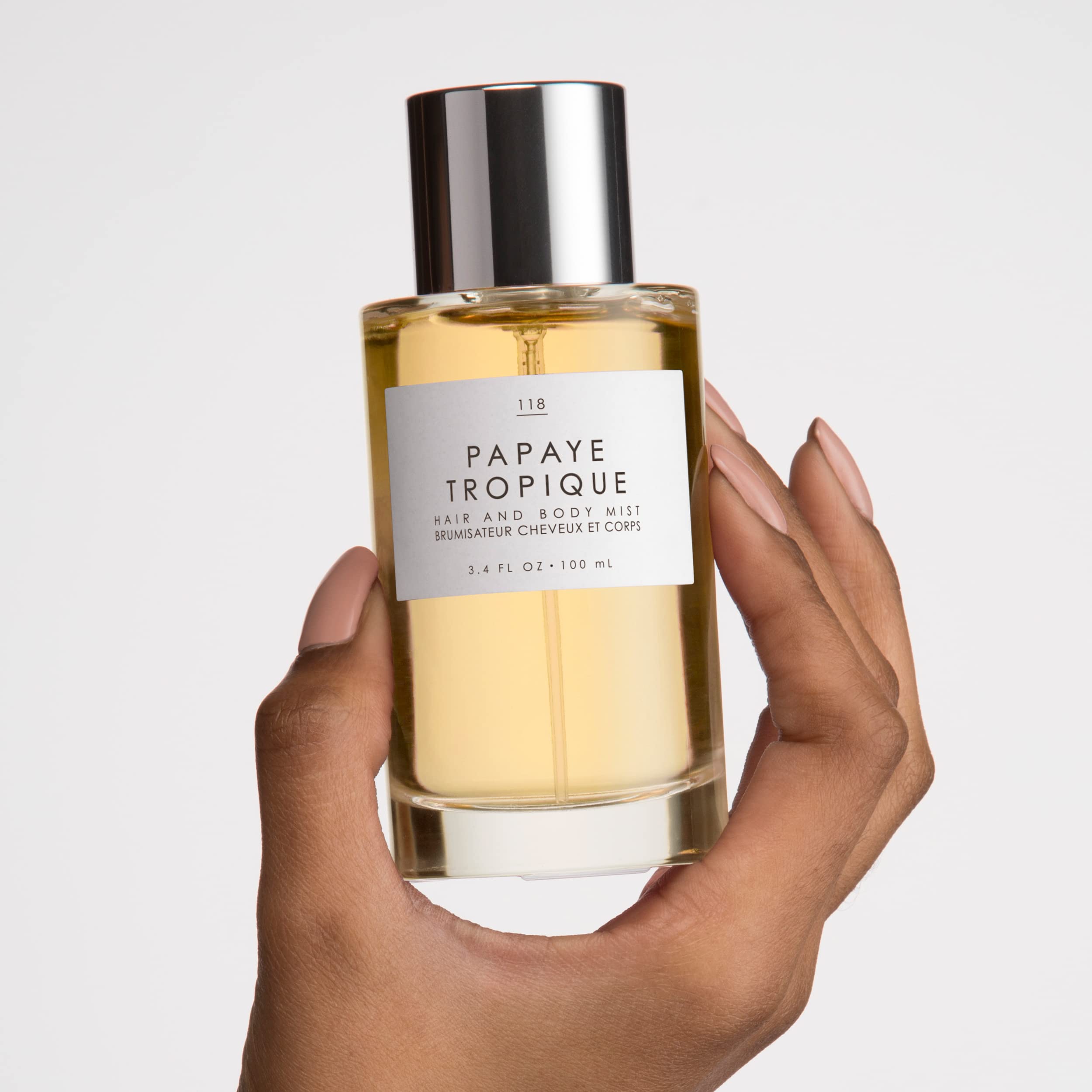 Le Monde Gourmand Papaye Tropique – brume cheveux pour une touche subtile.