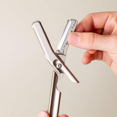 Leaf Shave Dermaplaner: recharges zéro déchet, plastique éliminé.