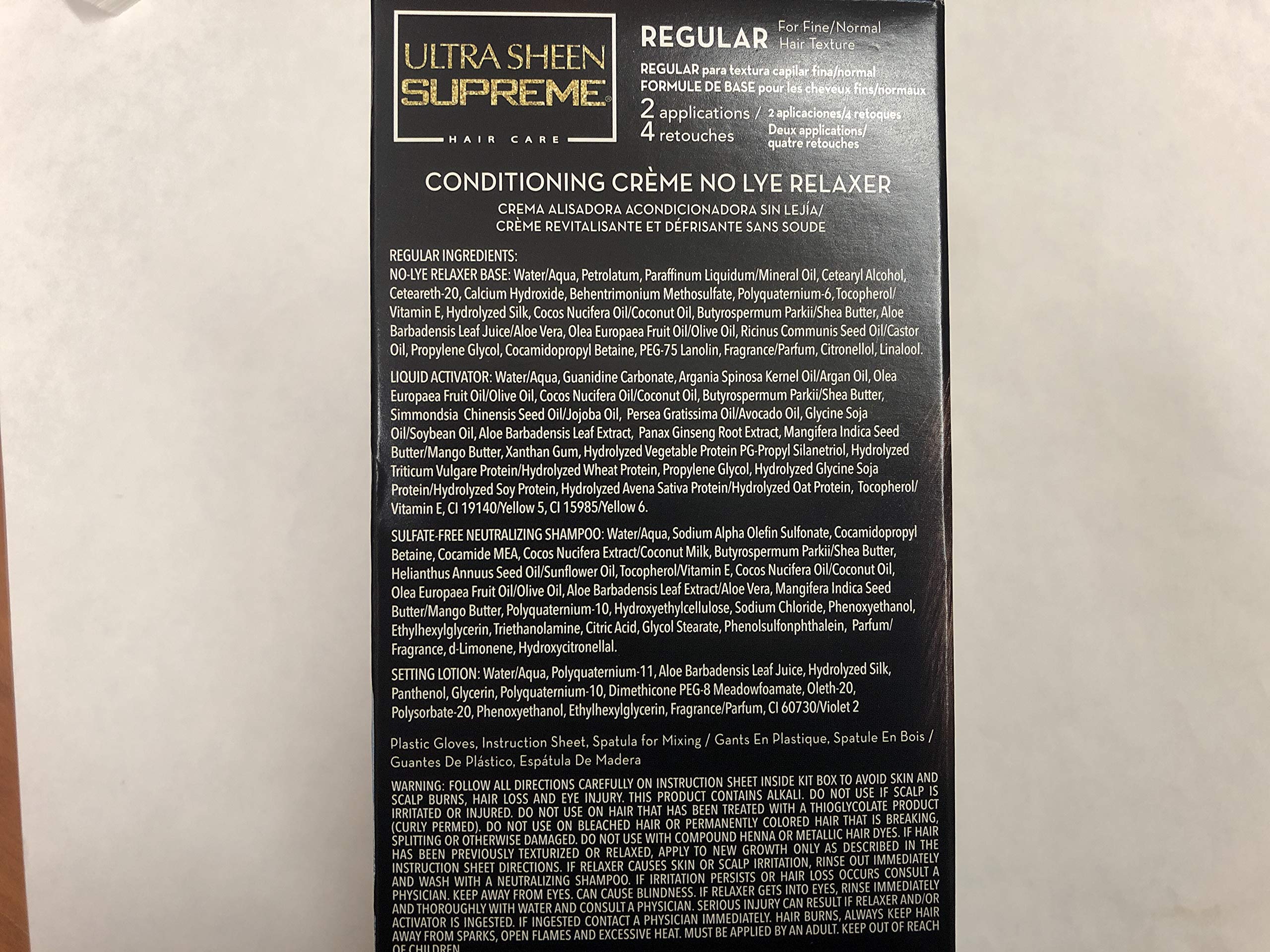 Leebeauty vitamine E et protéines de soie renforcent et hydratent légèrement les cheveux.