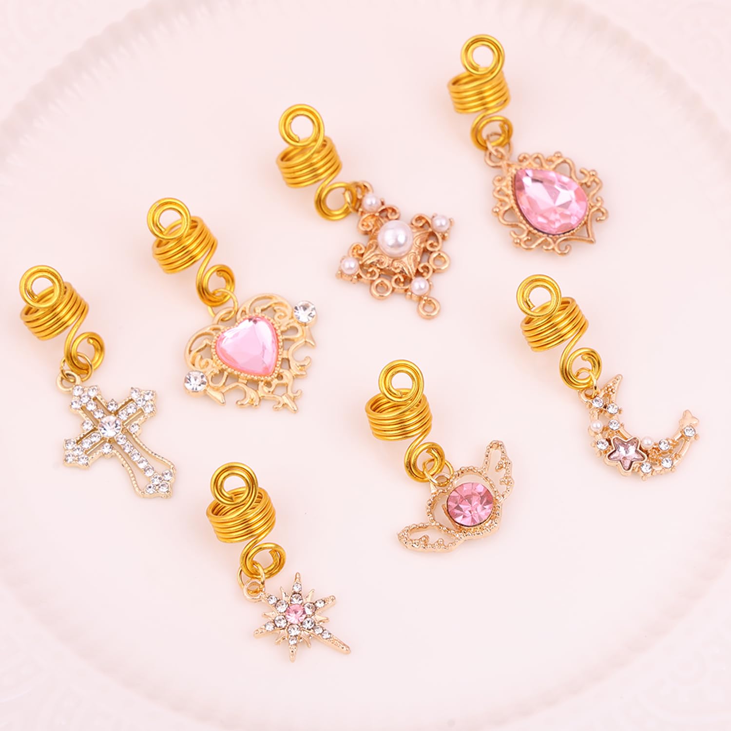 Leeven-anneaux-cheveux-locs-perles-couronne: style chic pour les occasions.