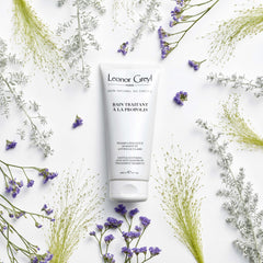 Bain Traitant Leonor Greyl avec propolis et camomille pour cheveux sains.