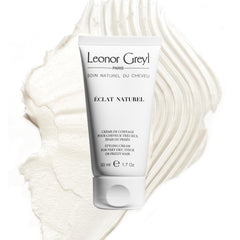 Leonor Greyl Éclat Naturel en bouteille, coiffage fluide et lisse.