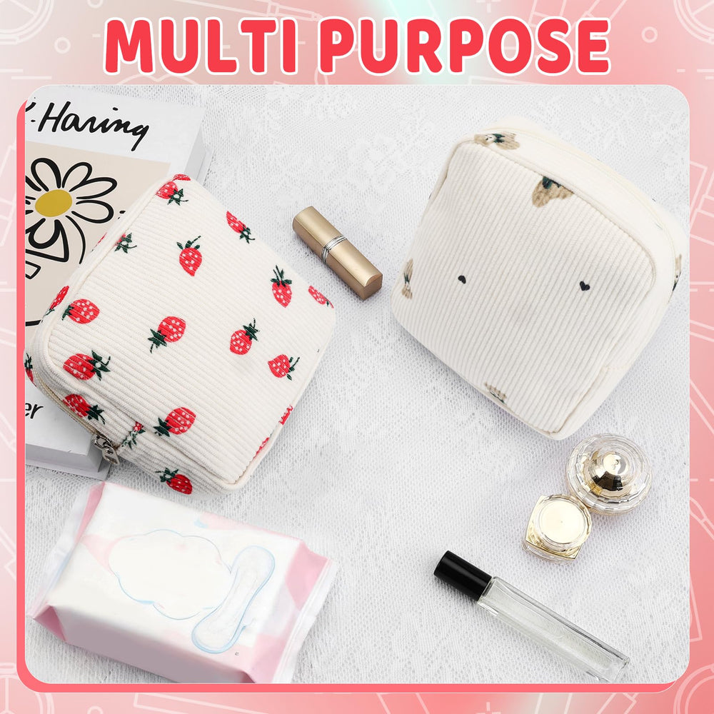 Pochette sanitaire Lestp, compacte et discrète pour contenir les protections périodiques.
