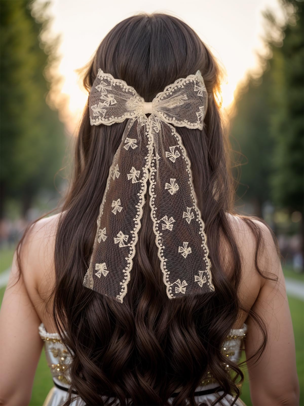 LFOUVRE Barrette dentelle beige fleurs brodées, accessoire chic pour mariage.