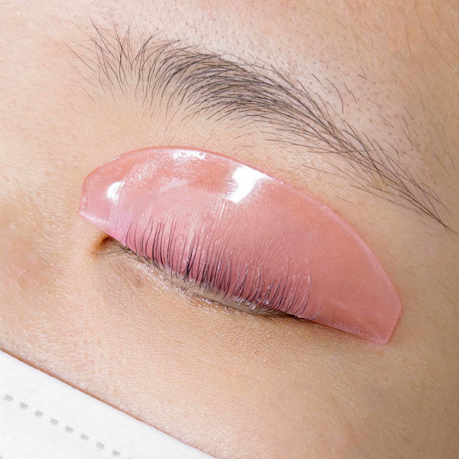 Libeauty: étape 1 adoucissement, préparation ciblée des cils.
