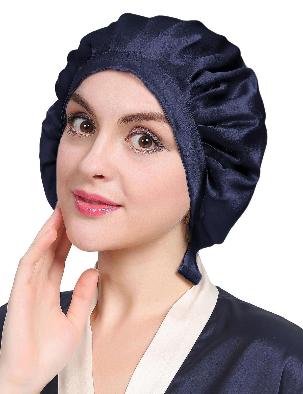 Bonnet LilySilk en soie bleu foncé, douceur nocturne pour cheveux sans frottement.
