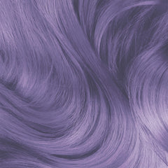 Texture hydratante qui nourrit les cheveux pendant la coloration