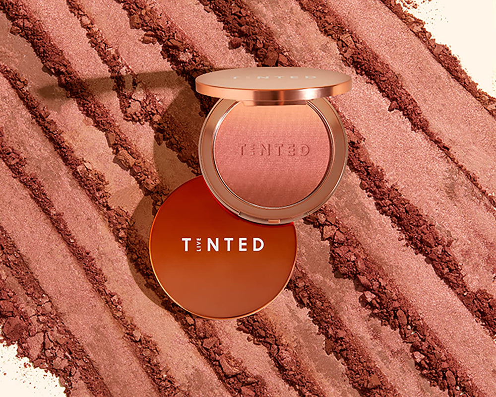 Live Tinted Huebeam sculpte les pommettes avec douceur.