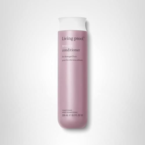 Living Proof Restore Conditioner convient aux cheveux de tous types pour brillance et douceur.