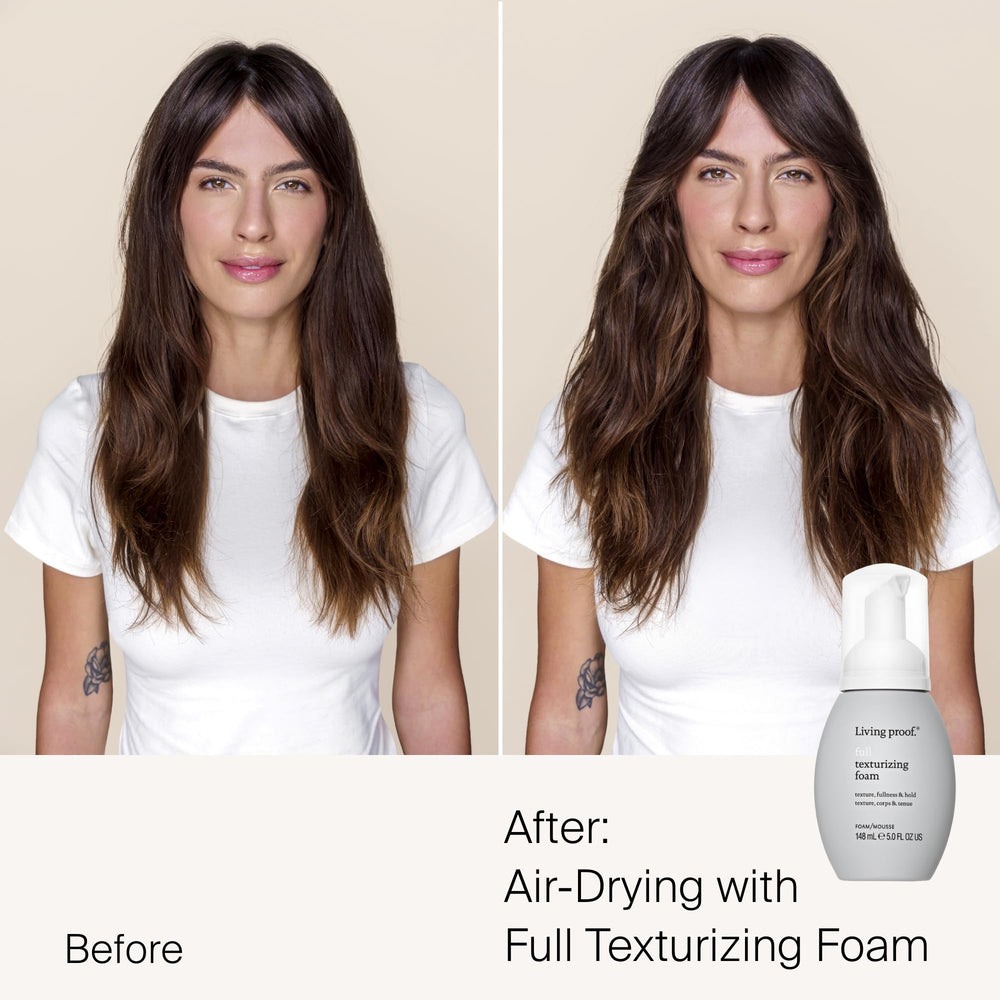 Living Proof Mousse Texturante Complète—application facile sur cheveux humides.