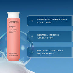 Living Proof Shampoing boucles, formulation légère et hydratante.