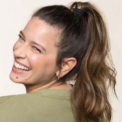 Maintien flexible du hairspray qui structure sans résidu