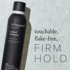 Effet mouvement naturel avec Style Lab Control Hairspray et brillance légère