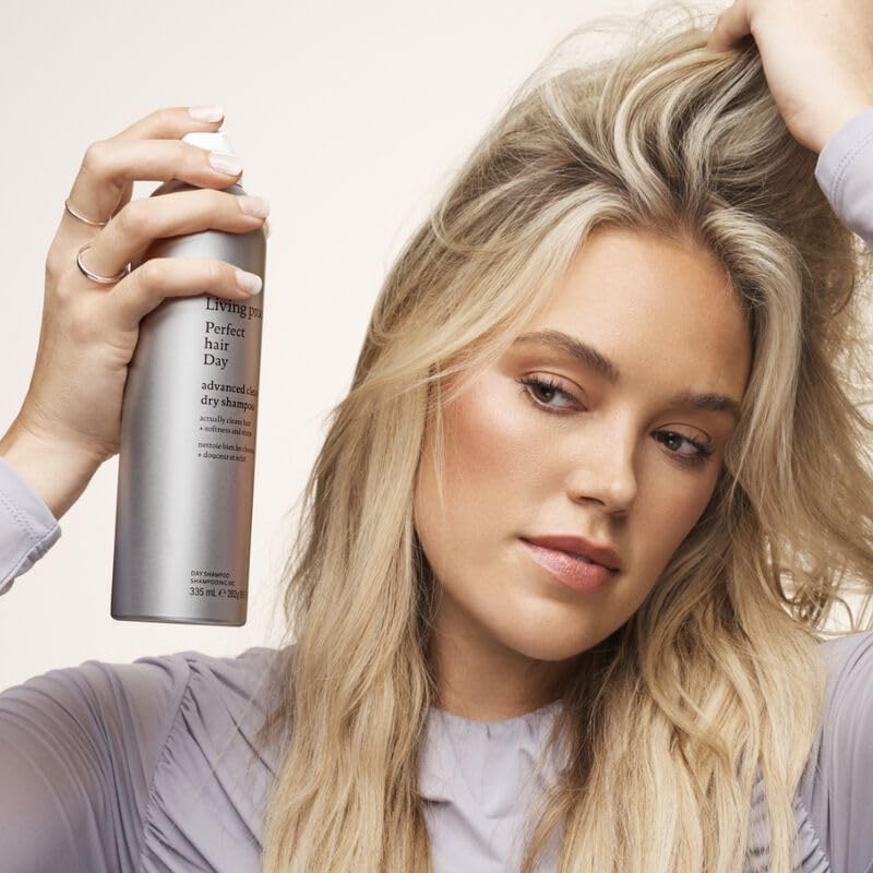 Living Proof utilisation rapide sur cheveux fins – donne du volume.