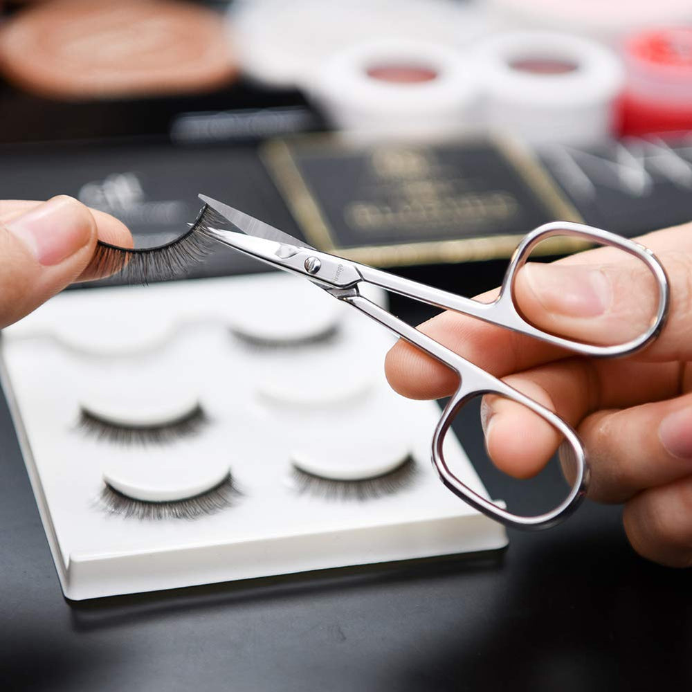 Utilisation quotidienne pour grooming des sourcils, cils et visage.