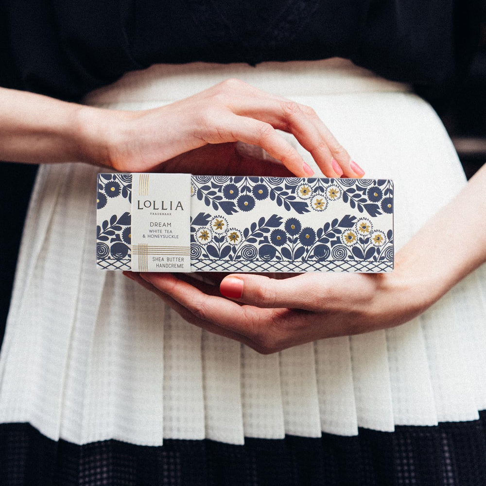 LOLLIA Dream Handcreme – ingrédients riches d'huiles et beurres nourrissants.