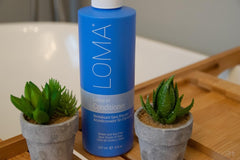 LOMA spray démêlant sans rinçage, application-cheveux, facilite le coiffage.