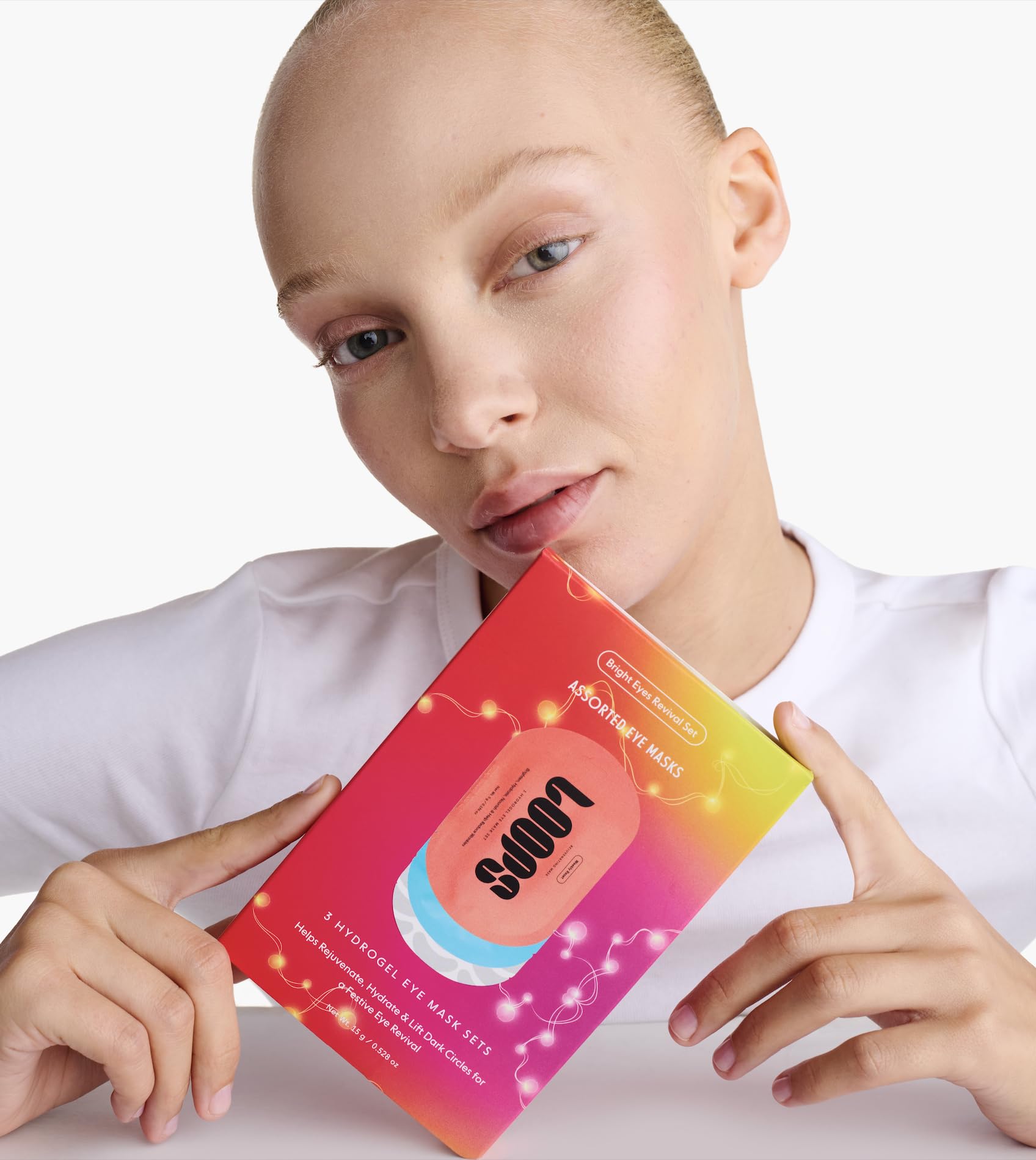 Masques LOOPS hydrogel yeux, texture soyeuse appliquée sur la peau