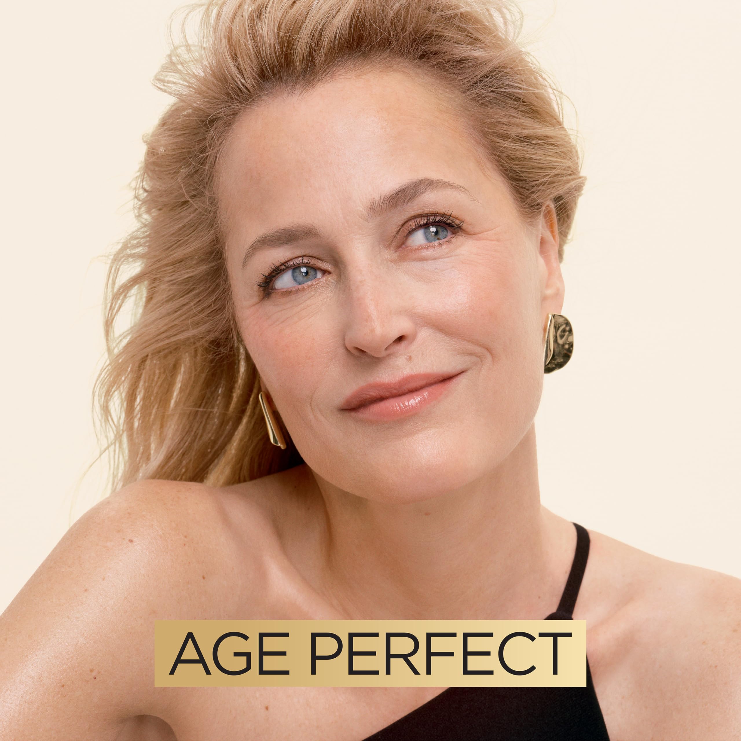 L'Oreal Paris Age Perfect Collagen Expert overnight hydration shown on skin