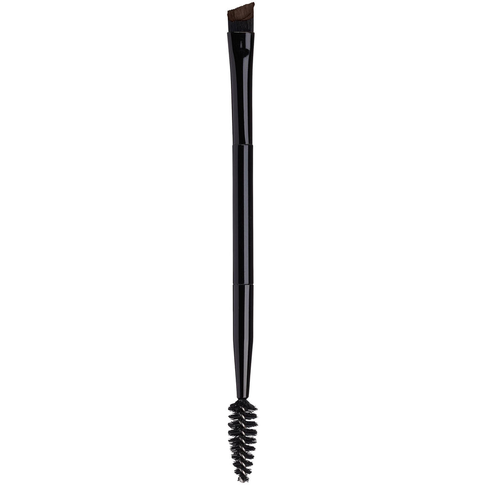 Arcs net et poils remplis avec Brow Stylist Frame & Set.
