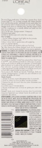 Brosse spoolie Brow Stylist Frame & Set intégrée pour estomper les nuances.