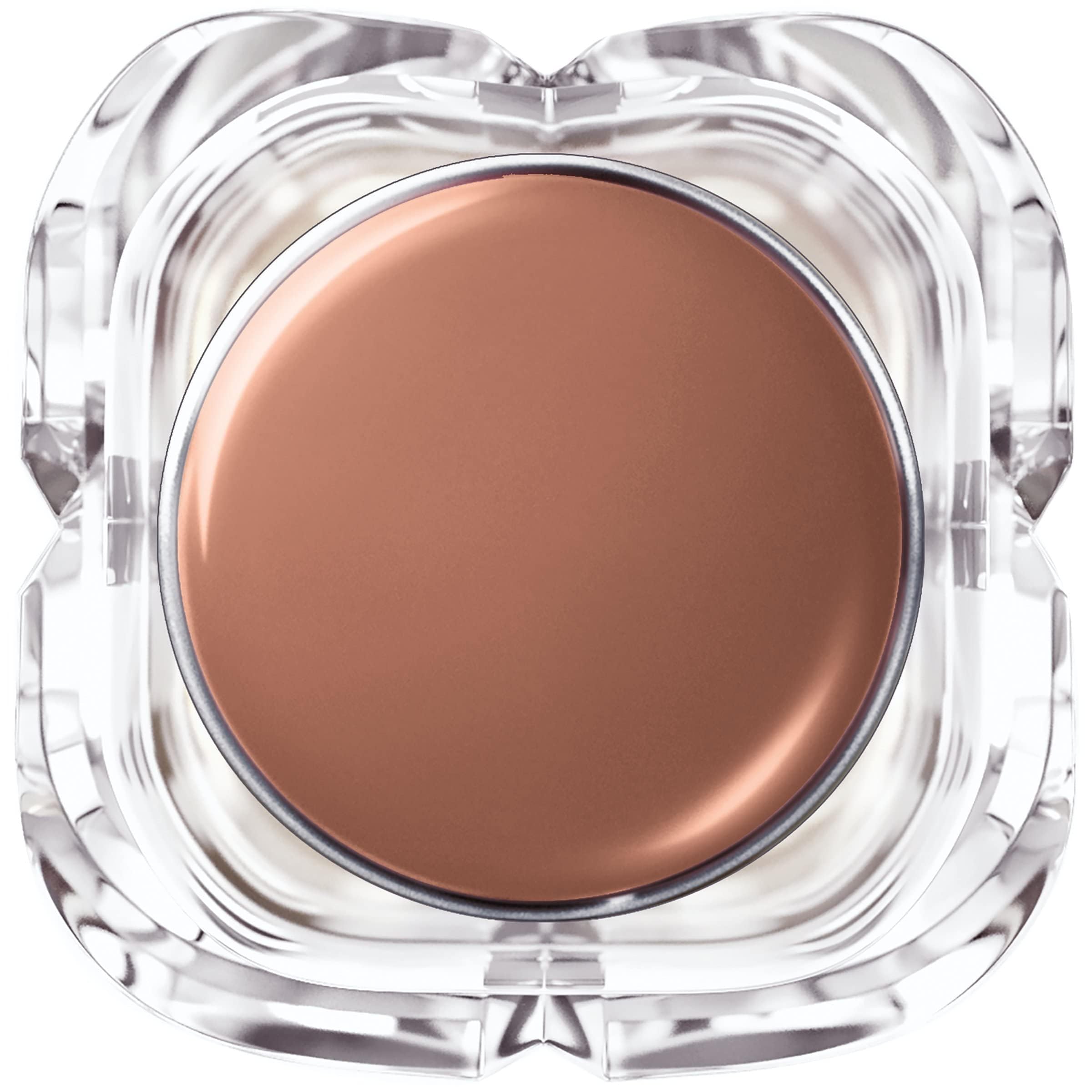 L’Oréal Paris Colour Riche Shine – ensemble idéal avec crayon contour des lèvres.