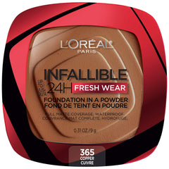 L’Oréal Paris Infallible Fresh Wear powder compact open for matte, long-lasting coverage.
