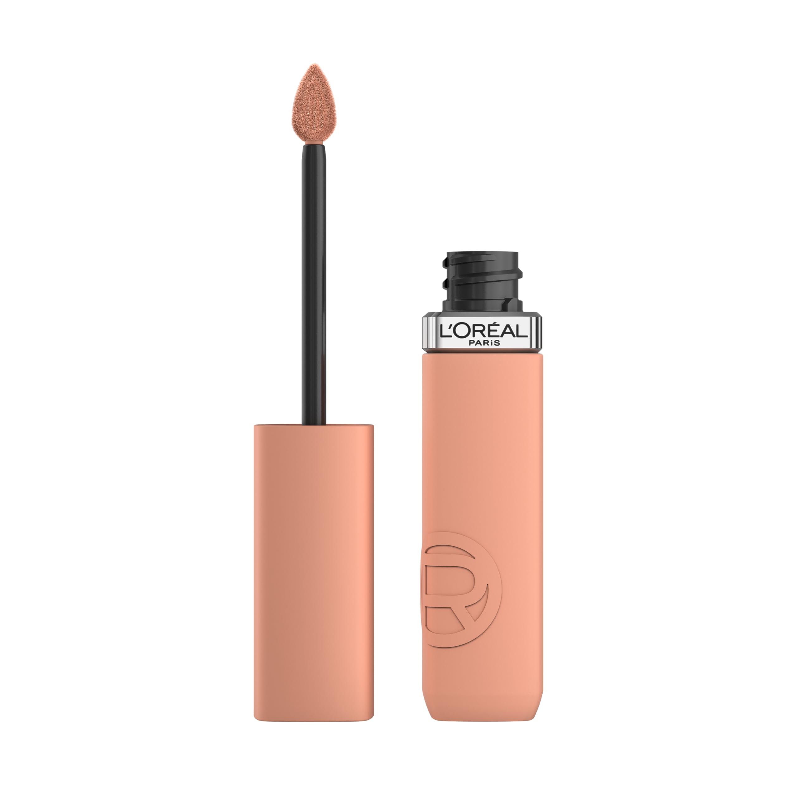 Le rouge Infallible Matte Resistance de L’Oréal Paris, application précise au centre des lèvres.