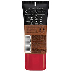 L’Oréal Paris Infallible Pro-Matte Foundation, texture cremeuse, glisse sur la peau en douceur.