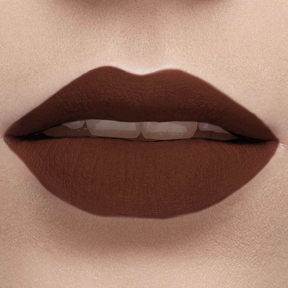 L’Oréal Paris Infallible Pro-Matte Shake Down, démaquillage facile avec huile démaquillante.