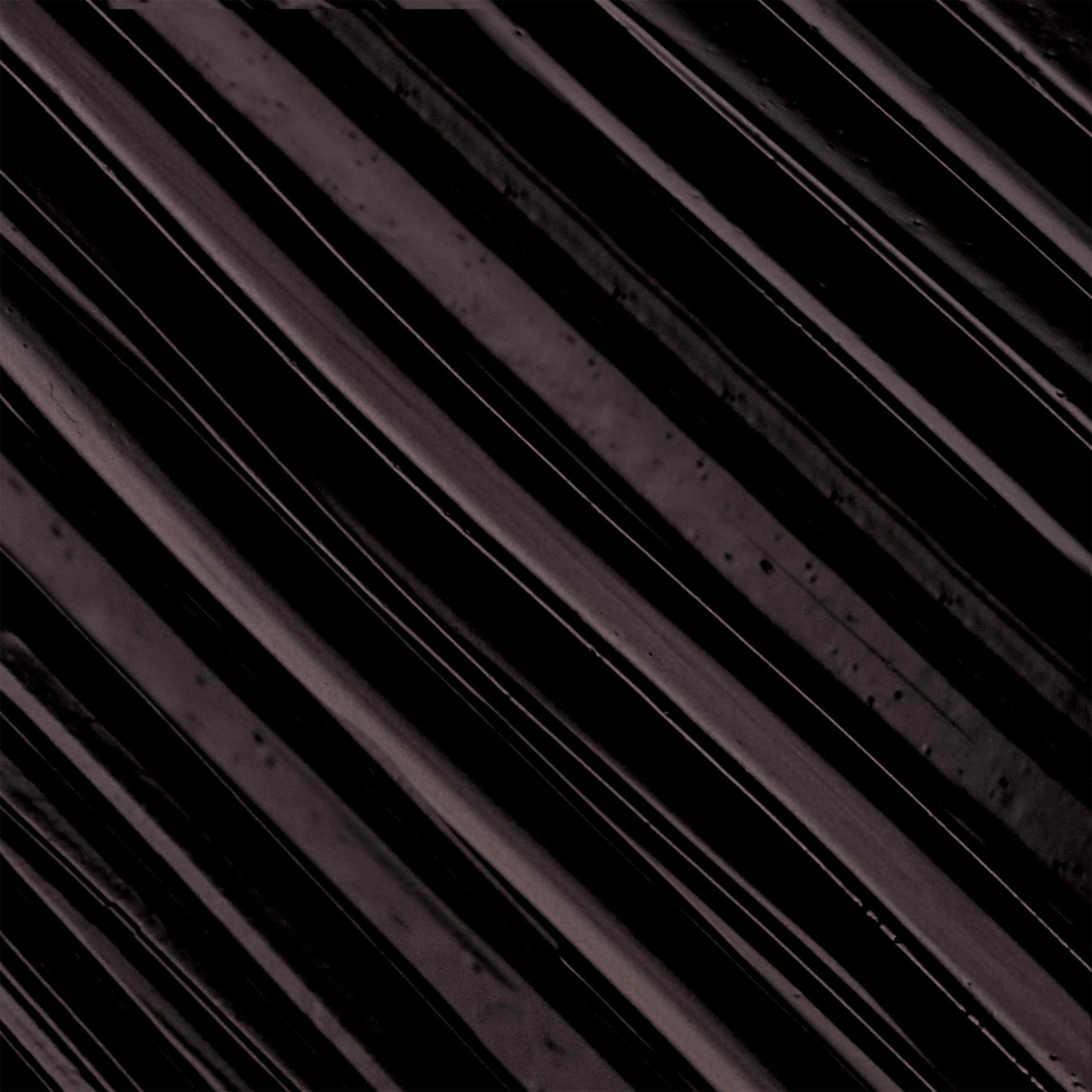 L’Oréal Paris Panorama Mascara – définition précise des cils du centre à l’extérieur.