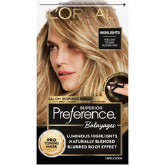 L’Oréal Paris Superior Preference Balayage Kit avec applicateur expert pour une application précise.