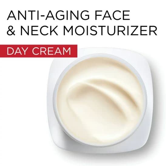 Zone du cou traitée par Revitalift, contour plus tonique