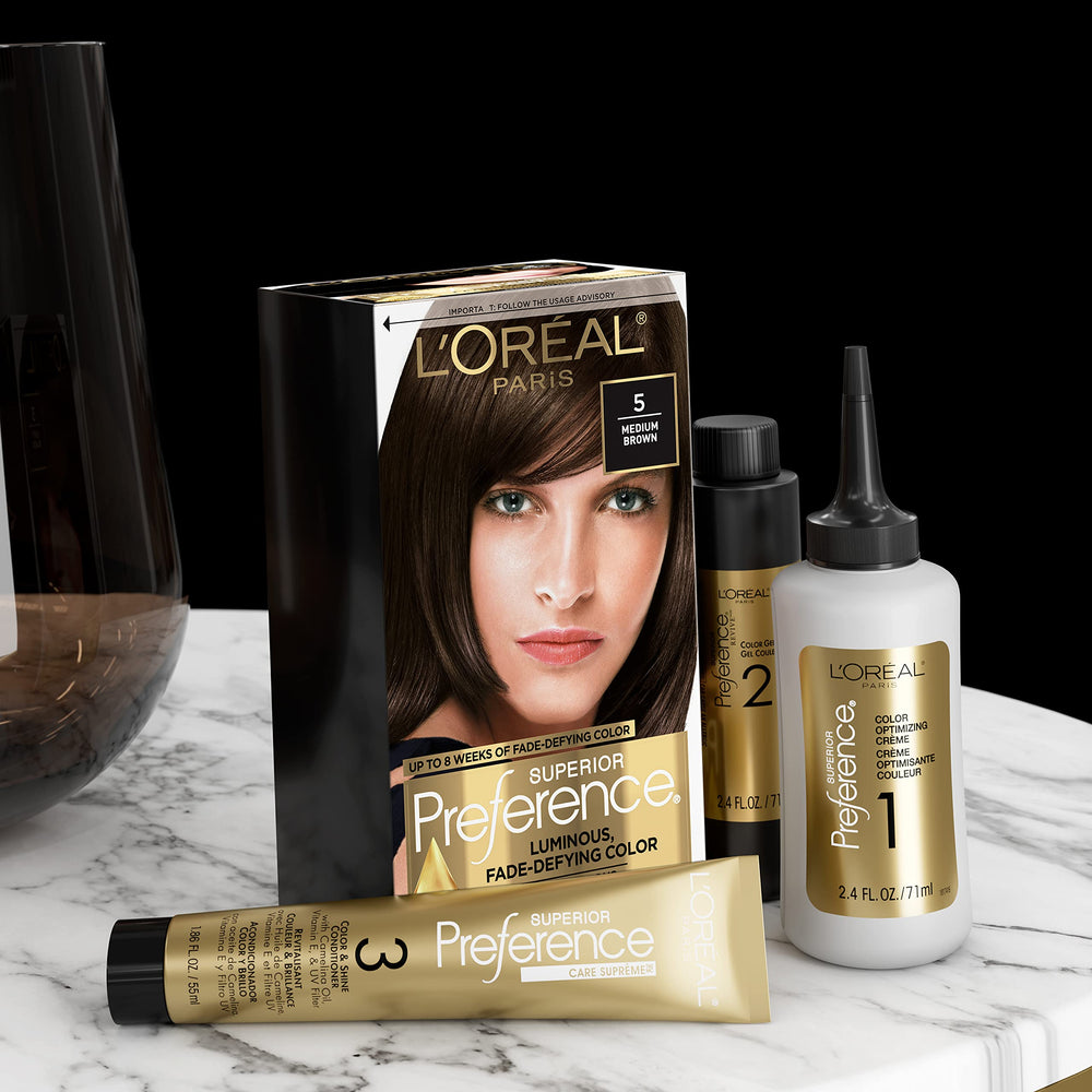 Résultats cheveux brillants, look sophistiqué et naturel.