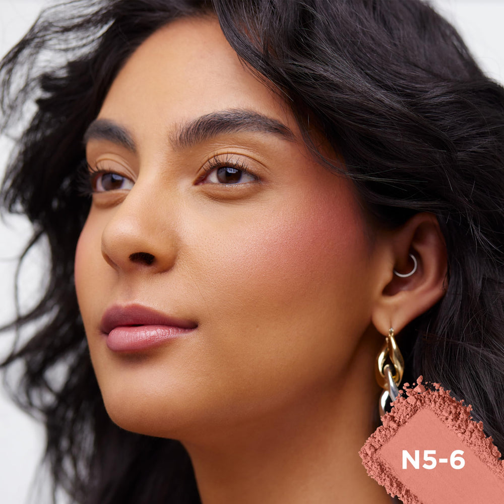Coordination avec True Match Makeup pour un teint harmonieux